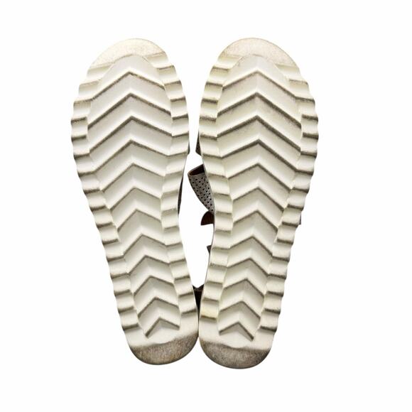 Steven Steve Madden Natural Comfort Klein Silver Leather Perforated Wedge Sandal - Picture 11 of 11